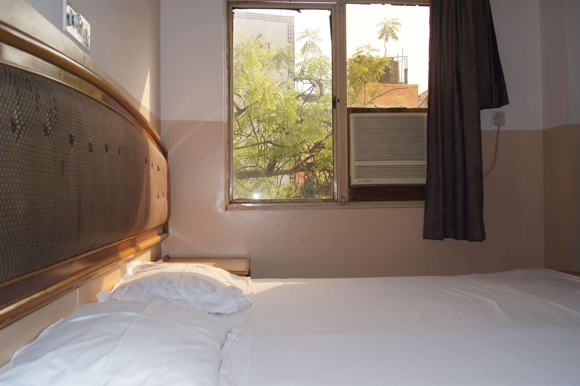 Hotel Westend Holiday Home 5 Mint From Nizamuddin Railway Station Nové Dillí Exteriér fotografie